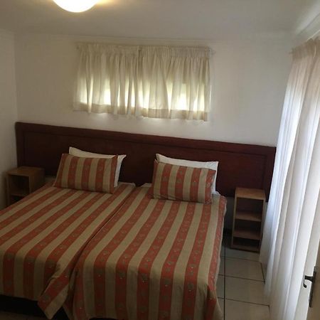 The Crescent Guesthouses - Bnb/Self Catering Durban Zewnętrze zdjęcie