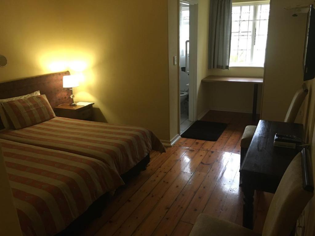 The Crescent Guesthouses - Bnb/Self Catering Durban Zewnętrze zdjęcie