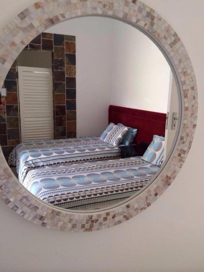 The Crescent Guesthouses - Bnb/Self Catering Durban Zewnętrze zdjęcie