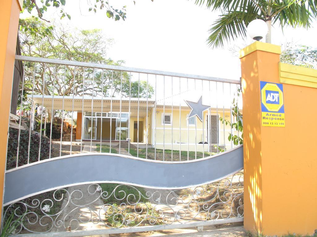 The Crescent Guesthouses - Bnb/Self Catering Durban Zewnętrze zdjęcie