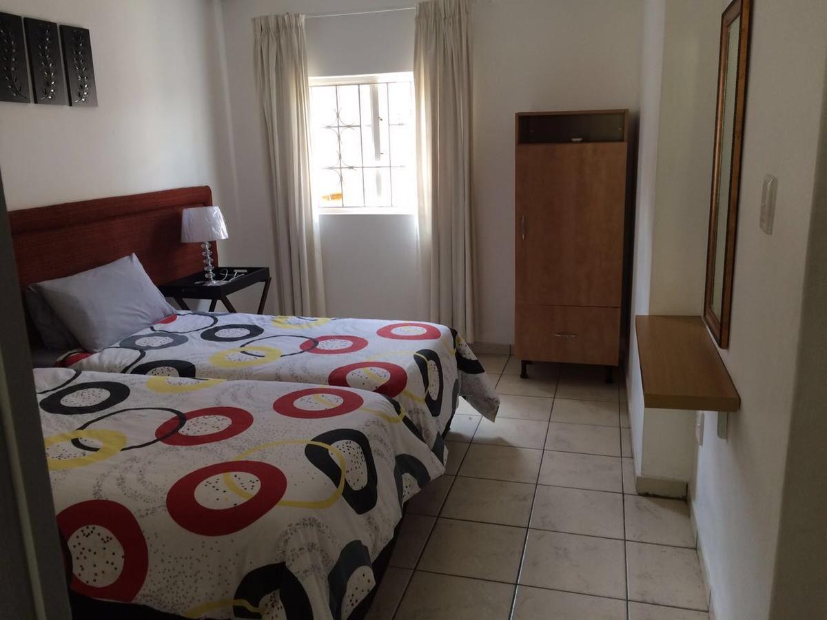 The Crescent Guesthouses - Bnb/Self Catering Durban Zewnętrze zdjęcie